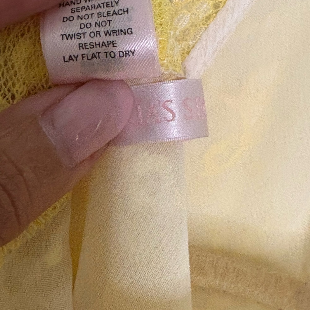Victoria's Secret Cream and Yellow Lace Chemise - Picture 8 of 8